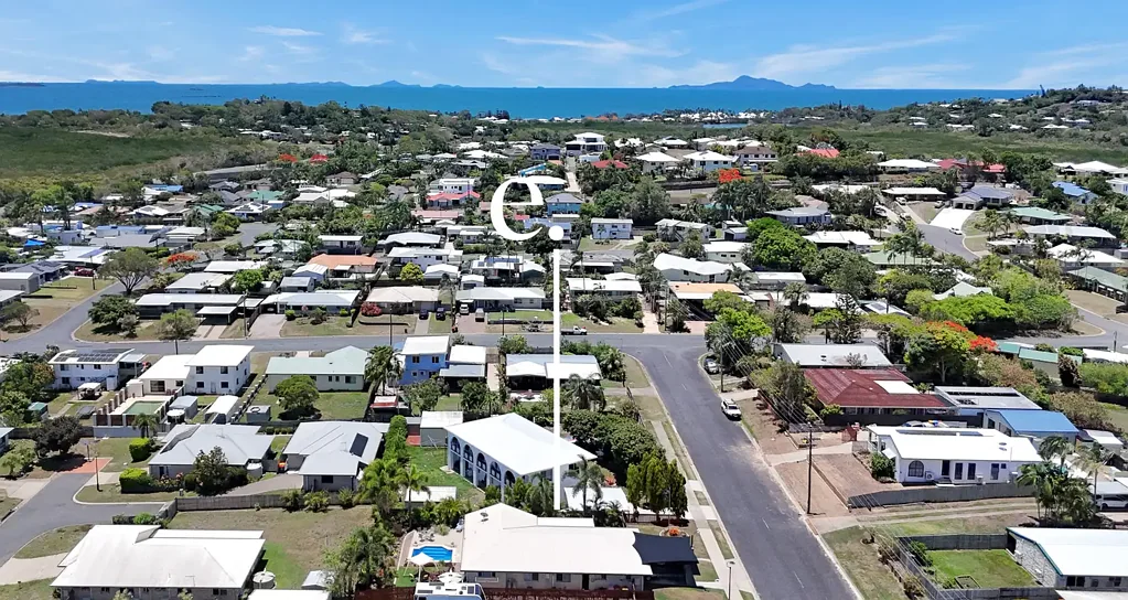 Eimeo 4Kwarto Modern, Immaculate & Ready to be Yours!