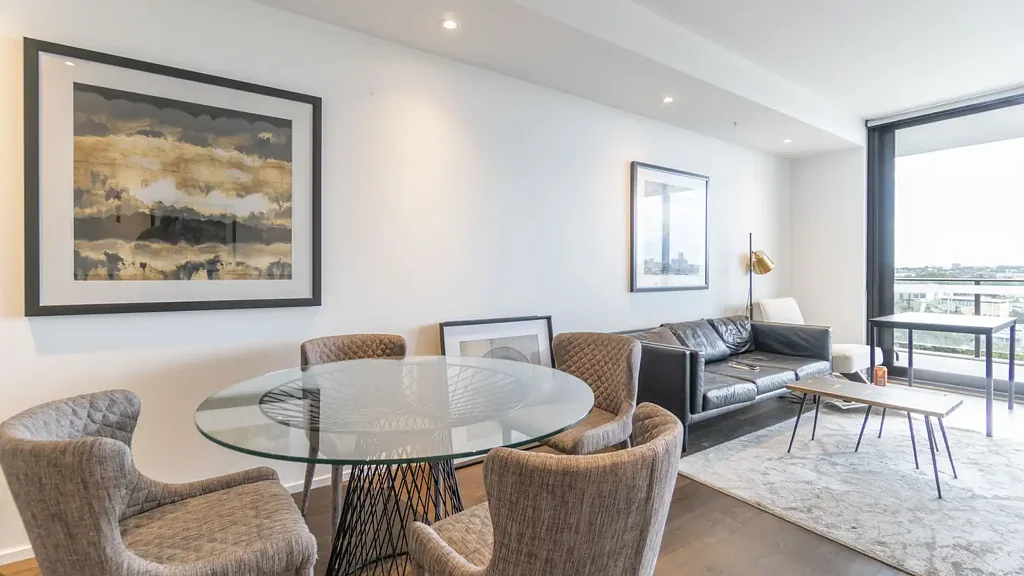 Fully Furnished 2 Bedroom Luxury Apartment Mascot