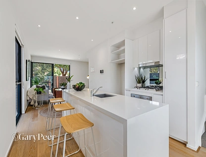 1/10 Emily Street, Carnegie, VIC 3163, 2 રૂમ, 2 બાથરૂમ, Townhouse