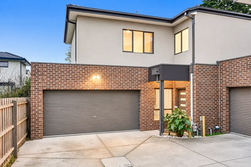 Noble Park 3Zimmer The Brief: Private, rear townhouse with spacious light-filled modern interiors