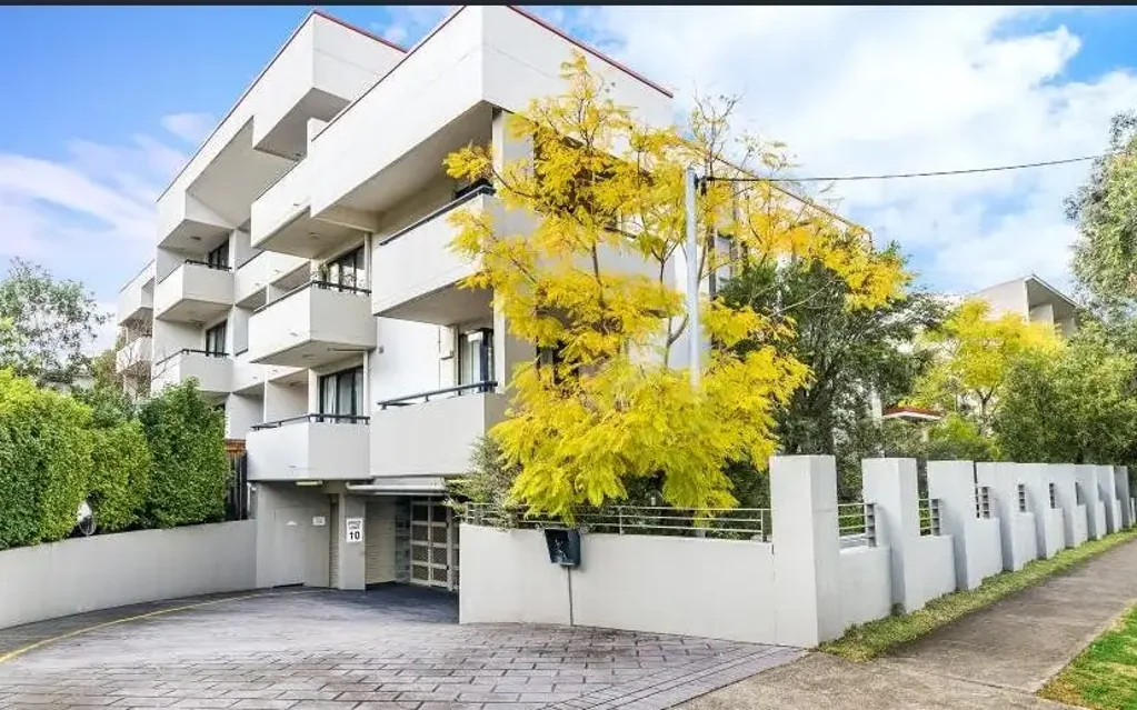 This secure two-bedroom unit is in excellent location