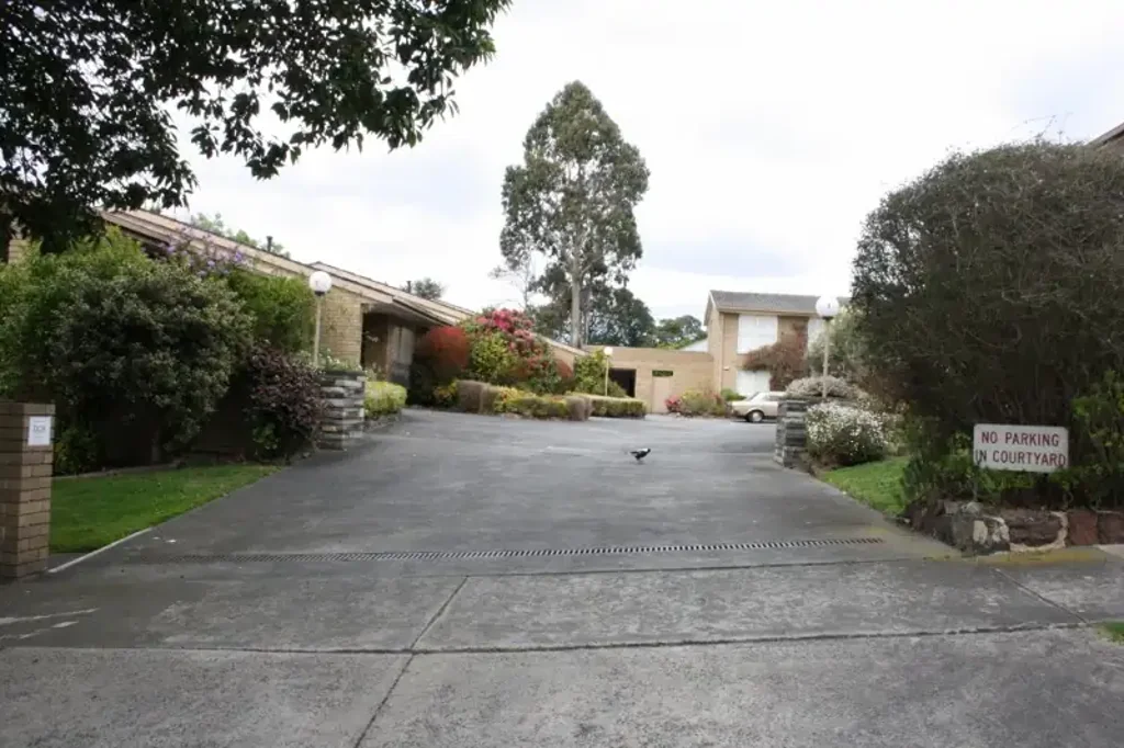 PRIME EAGLEMONT LIVING