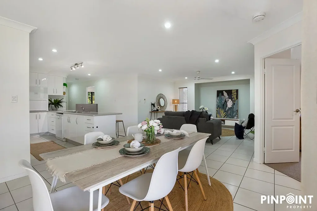 19 Narrabeen Street, Blacks Beach, QLD 4740