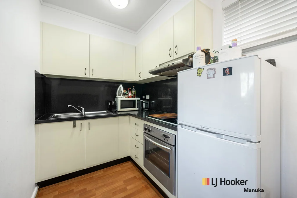 1/4 Nuyts Street, Red Hill, ACT 2603
