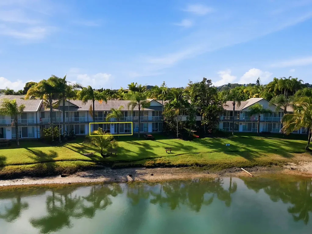 Elanora 1 Slaapkamer Waterfront Ground Floor Unit