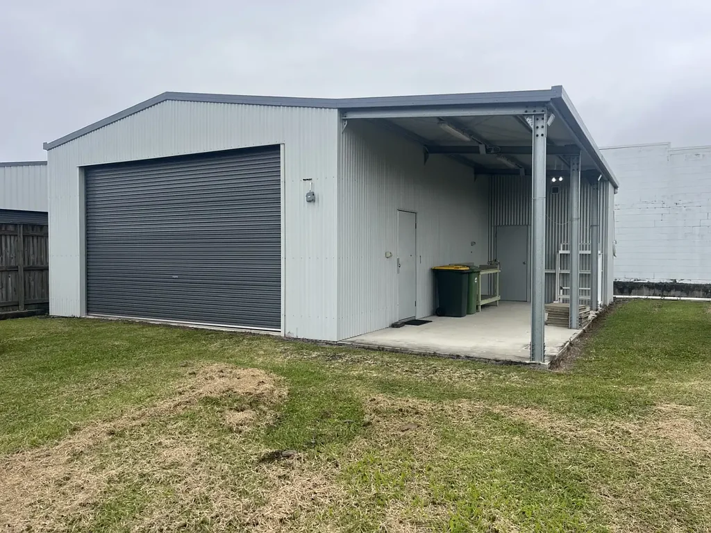 West Mackay 1012 sqm2 Rare Land in West Mackay  20.1 L/m frontage! SHED - Compare the Cost of Shed Plus Land in Mackay Now - Fantastic DEAL!