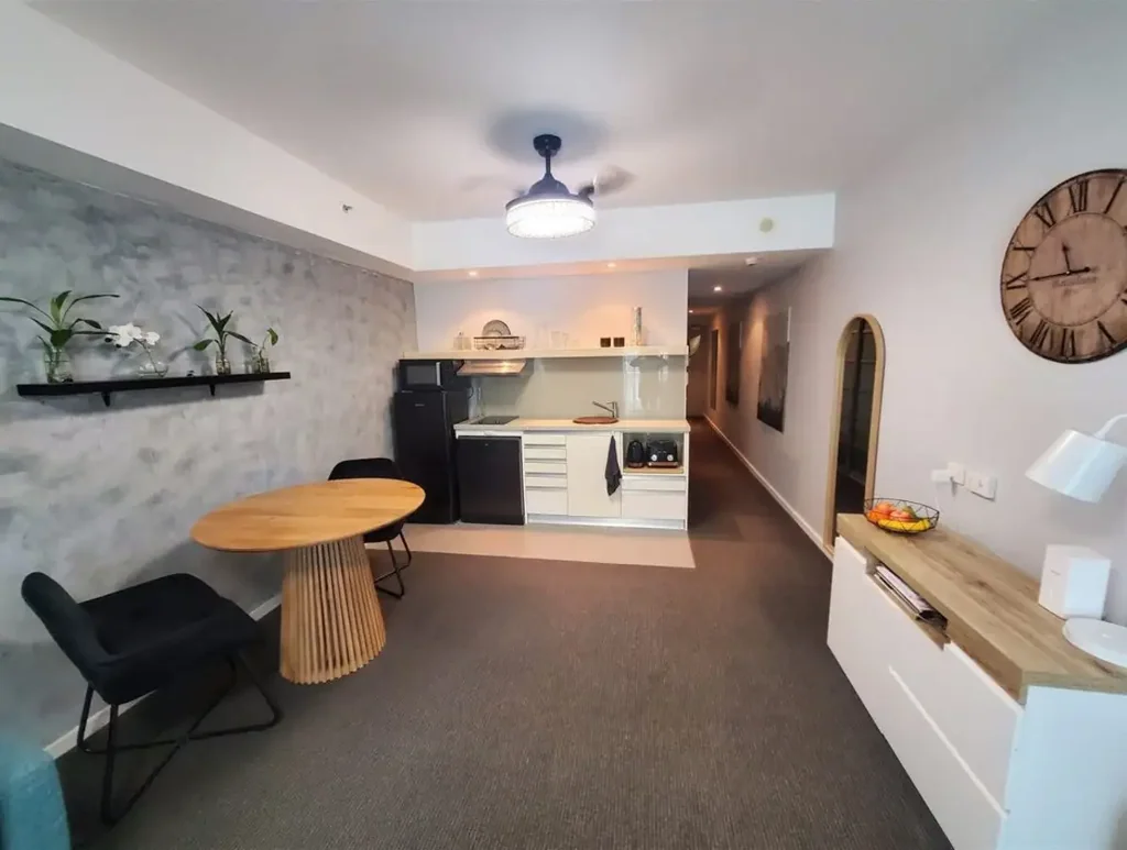 Discover urban elegance in the heart of Darwin CBD.