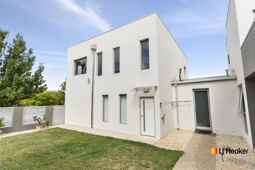 Sunlit, Spacious Two Bedroom Retreat