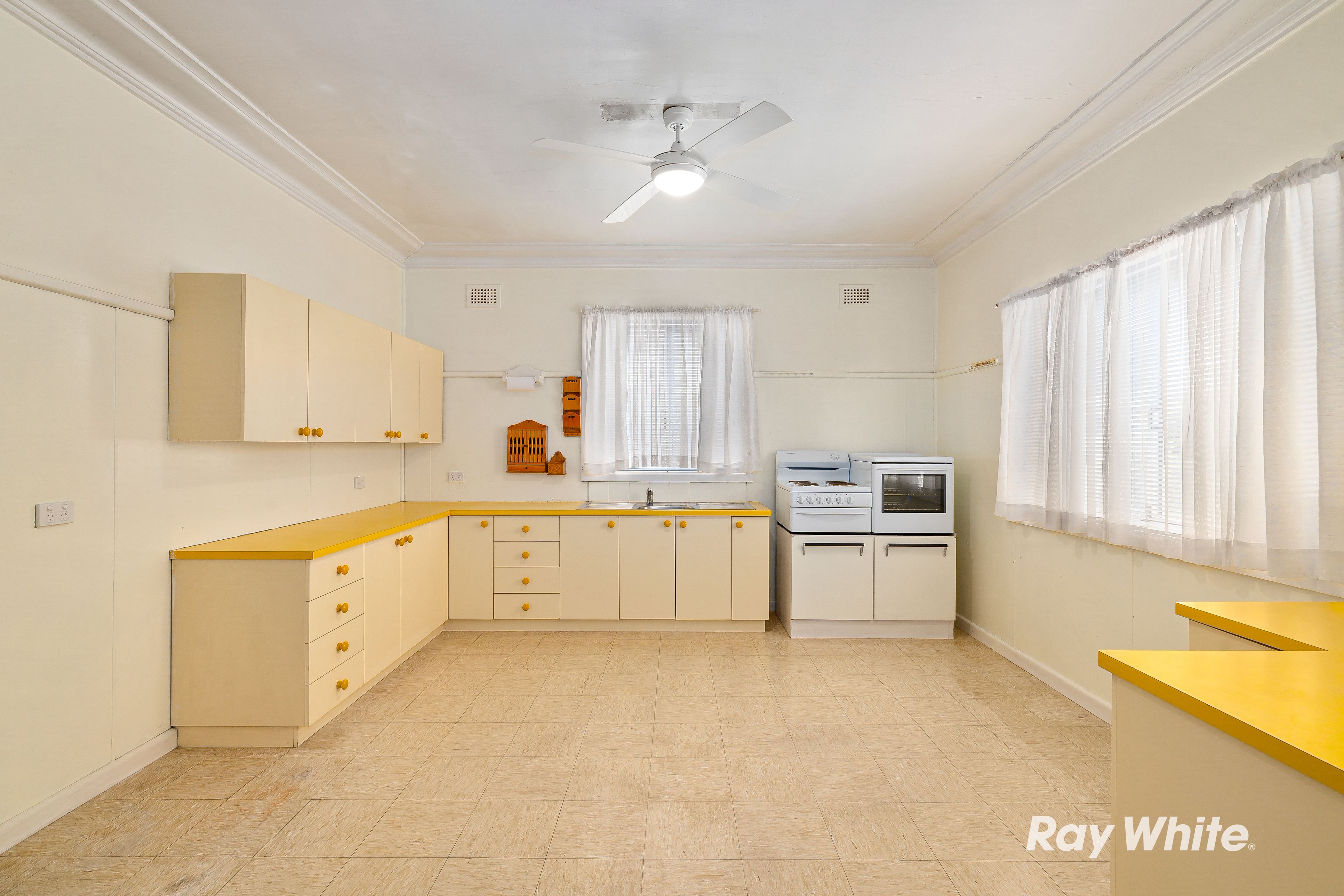 2 FURSORB ST, MARAYONG NSW 2148, 0 phòng ngủ, 0 phòng tắm, House