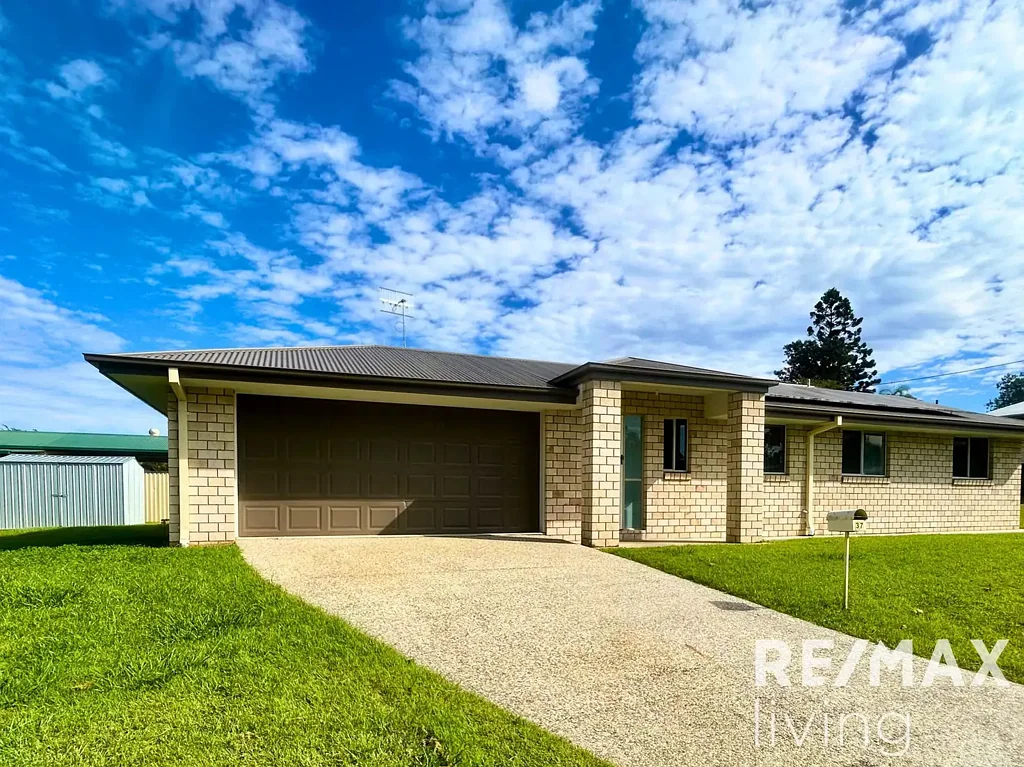 A comfortable home with room to grow!