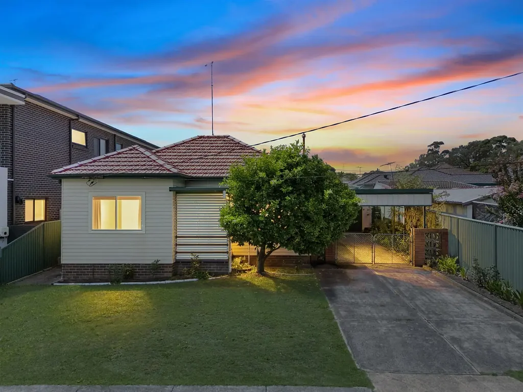 Freshly Renovated Family Home on Spacious  Block | Walk to Shops, Parks & Station - Available Now !