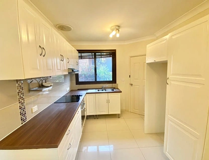 2/55 Millett Street, Hurstville, St George, 3 Kuwarto, 2 Banyo, Unspecified