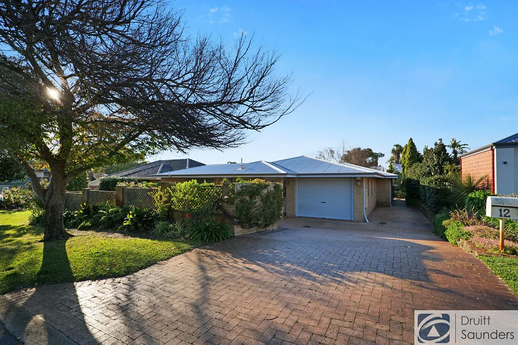 12 Pinewood Avenue, Woodlands, WA 6018