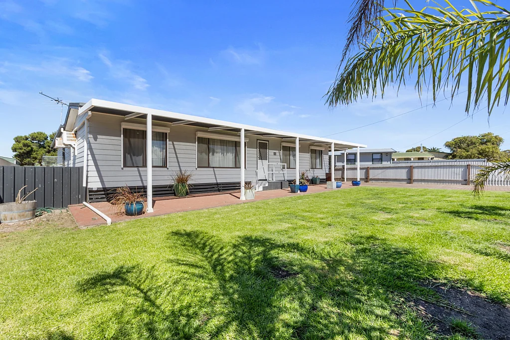 11 The Crescent, Ardrossan, SA 5571