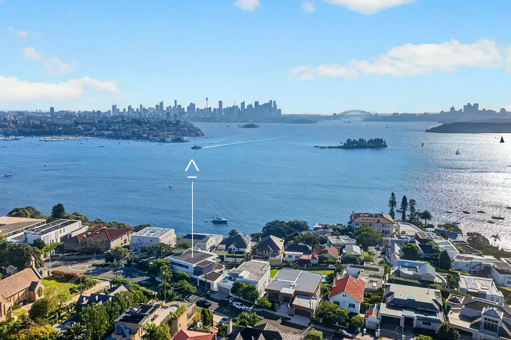 Vaucluse 4房 Vaucluse半岛瑰宝 900sqm双街面 505sqm奢阔空间 港湾城市景观 四卧套房带阳台 游泳池SPA花园 Prestigious Harbourside Family Living with Panoramic Views