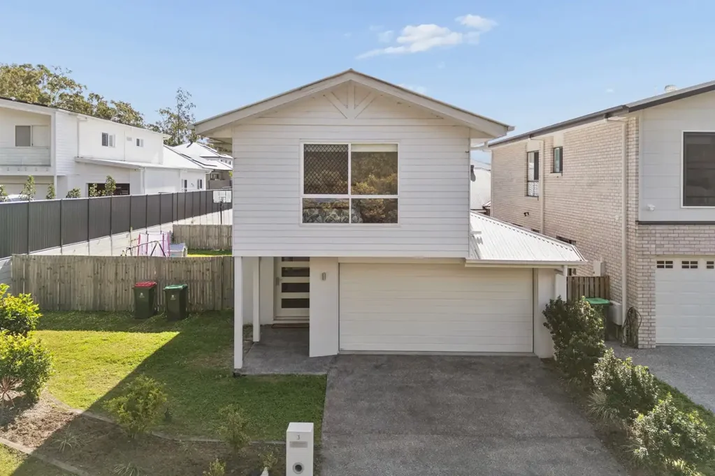 Spring Mountain 4房 Spring Mountain 核心地段的现代家庭生活 Contemporary Family Living in the Heart of Spring Mountain