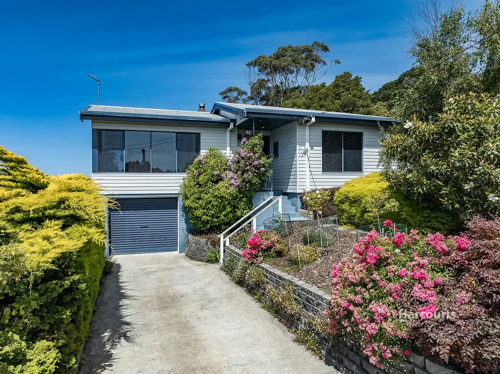 Penguin 3غرفة نوم Charming Coastal Home in Seaside Crescent