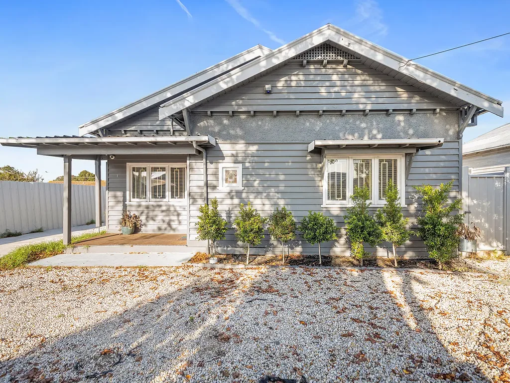 Maidstone 3Zimmer Renovated, Move-In Ready & Perfectly Positioned Under 10km from the CBD