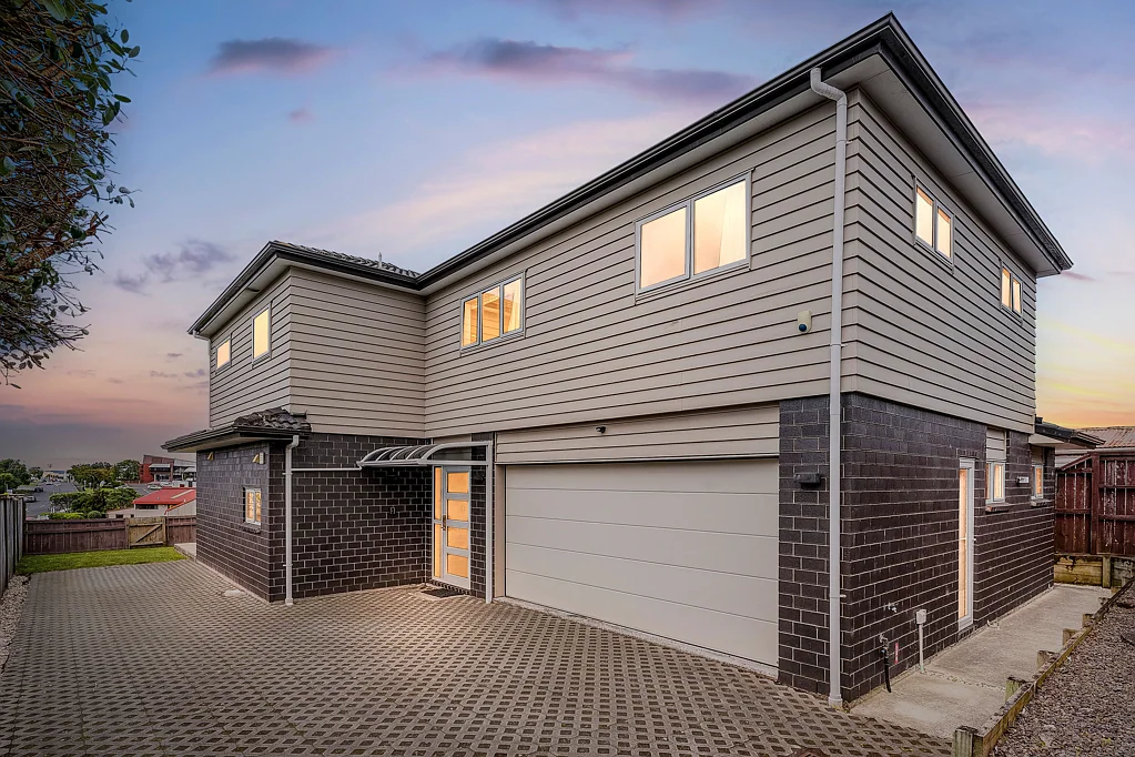 36A Woodford Avenue, Henderson, Waitakere City, Auckland
