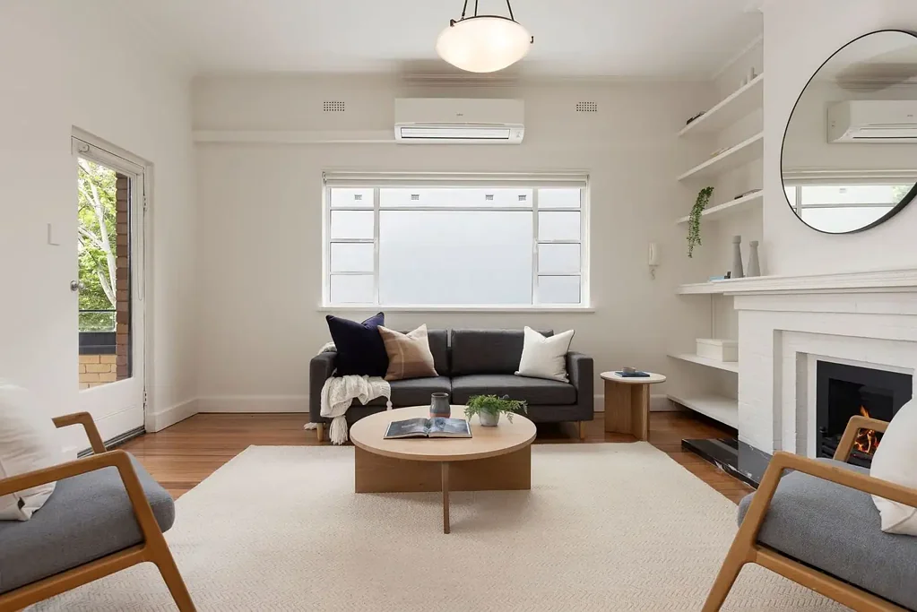 "The Banff" - Exclusive Three Bedroom Art Deco Residence