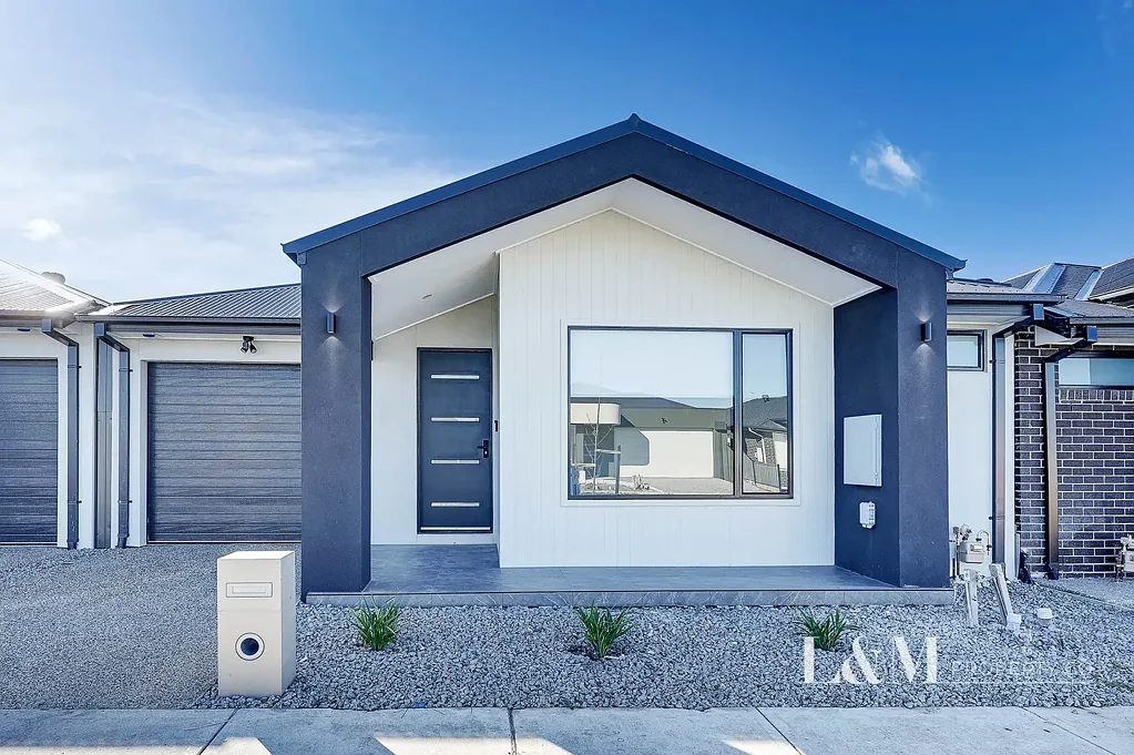 13 Mealie Avenue, Mickleham, VIC 3064