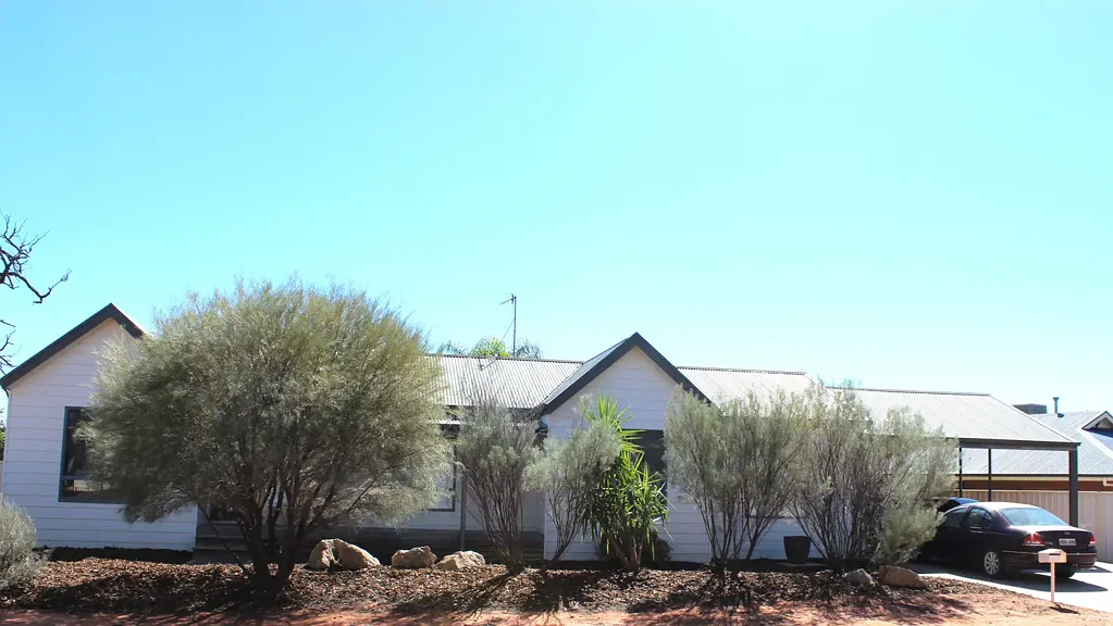 5 Tiliqua Crescent, Roxby Downs, SA 5725