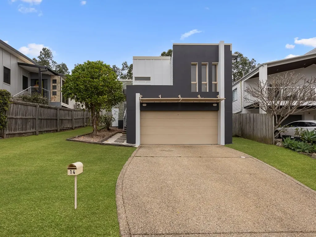 Collingwood Park 4ਬੈੱਡਰੂਮ Big Family Living with a Fresh New Feel