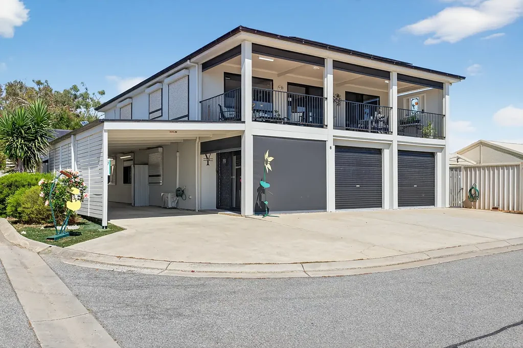 Victor Harbor 4房  The Getaway Entertainer – Smart and Secure with Sensational Victor Views.