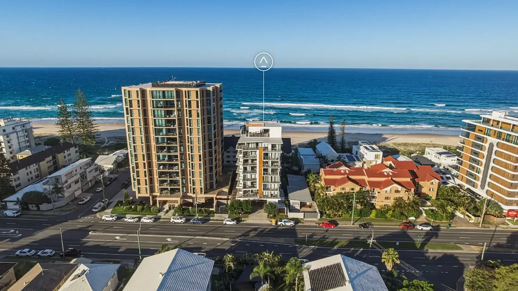 Palm Beach 2 Slaapkamer Modern 2-Bedroom Apartment with Expansive Balcony & Ocean Views