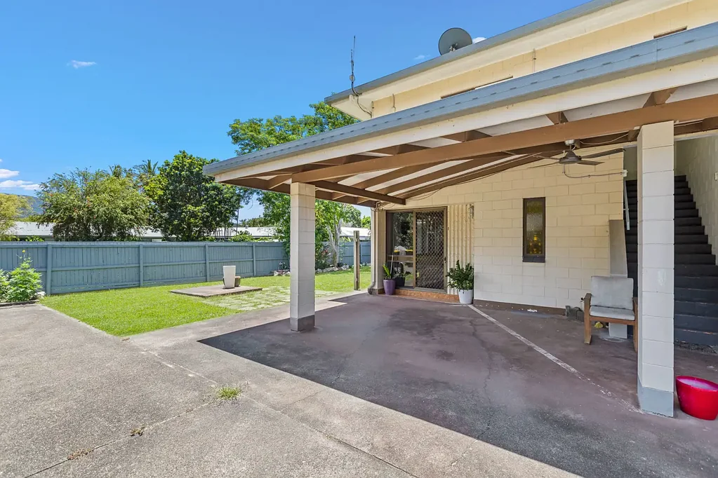 1/23 Pioneer Street, Manoora, QLD 4870