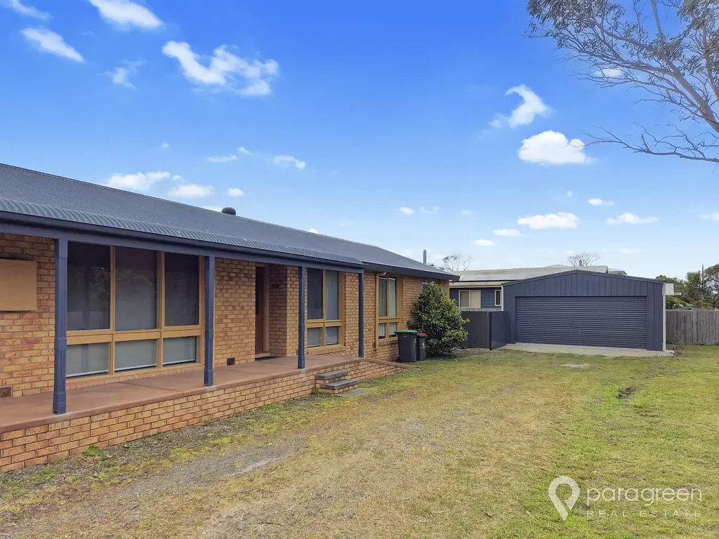 Port Welshpool 3房  BRICK VENEER JUST 200 METRES TO THE BEACH