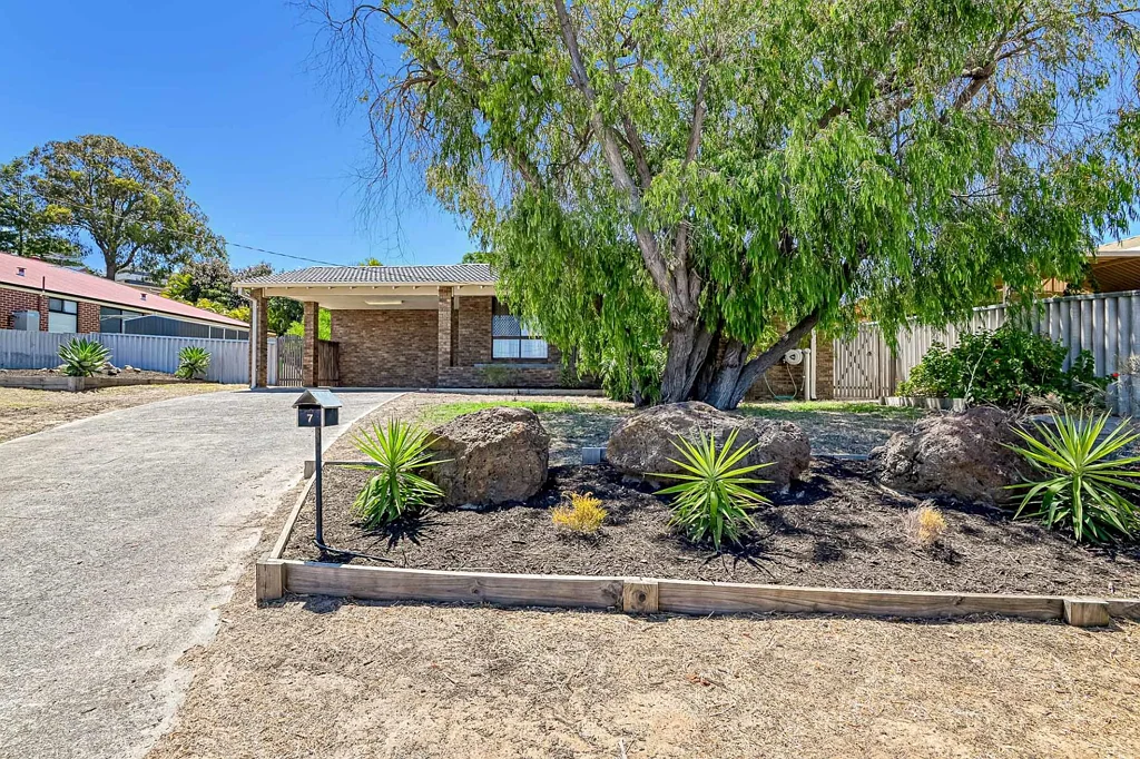 7 Harnett Place, Australind, WA 6233