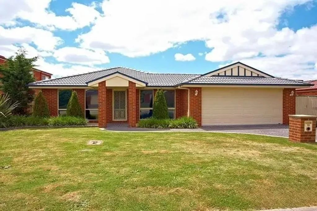 A Calm, Well‑Kept Home with Room to Enjoy the Outdoors