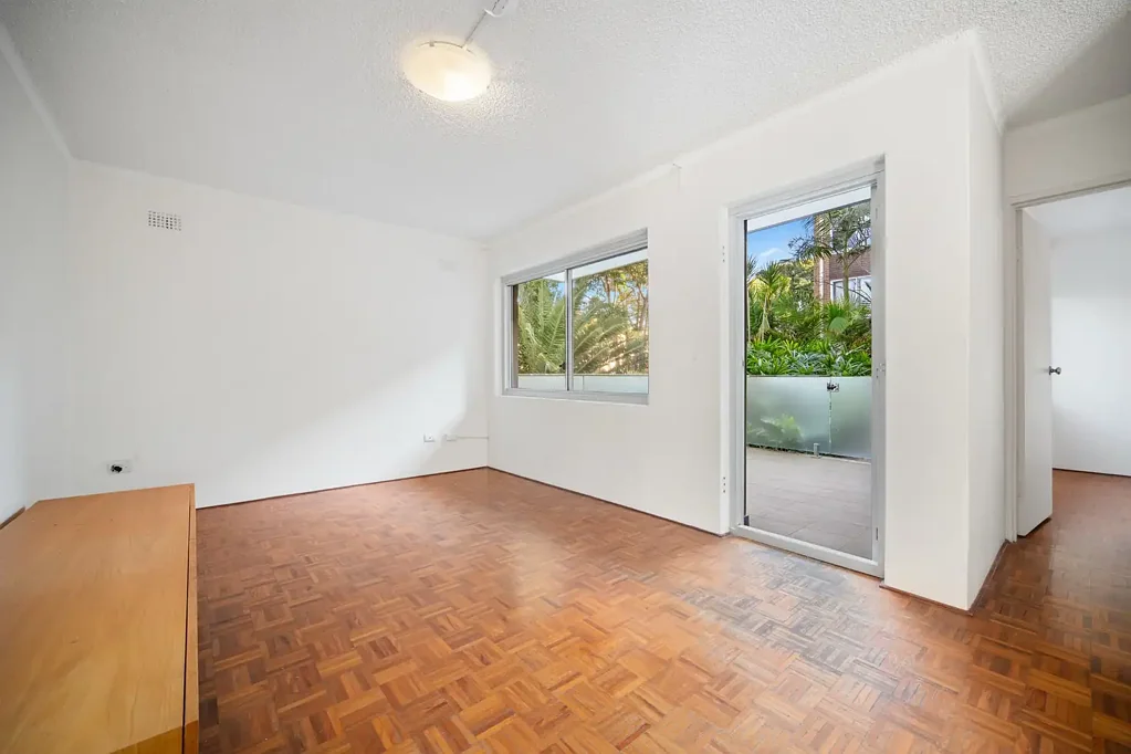 Randwick 2ห้องนอน Ideally positioned at the rear of the building with the perfect northerly aspect.
