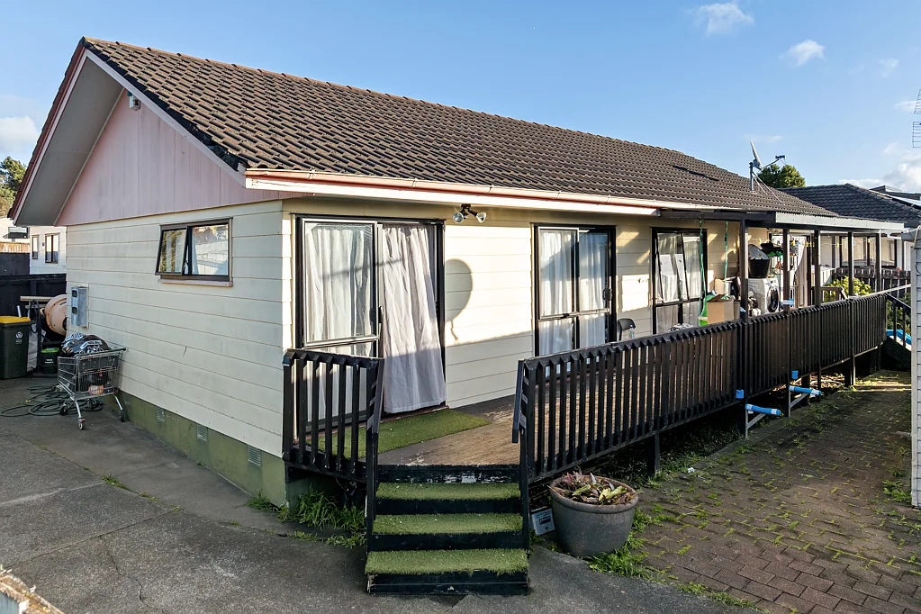 2/12 Kopu Place, Clendon Park, Manukau City, Auckland