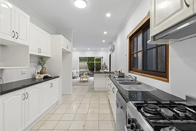 103 Stephen Street, Camp Hill, QLD 4152, 5 कमरे, 3 बाथरूम, House