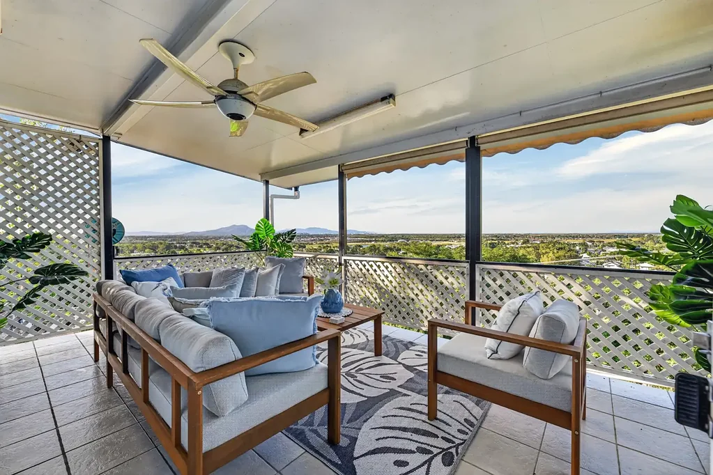 Wulguru 4 Bedroom Ocean Views, Two Separate residences, Solar, Multiple Entertaining Areas