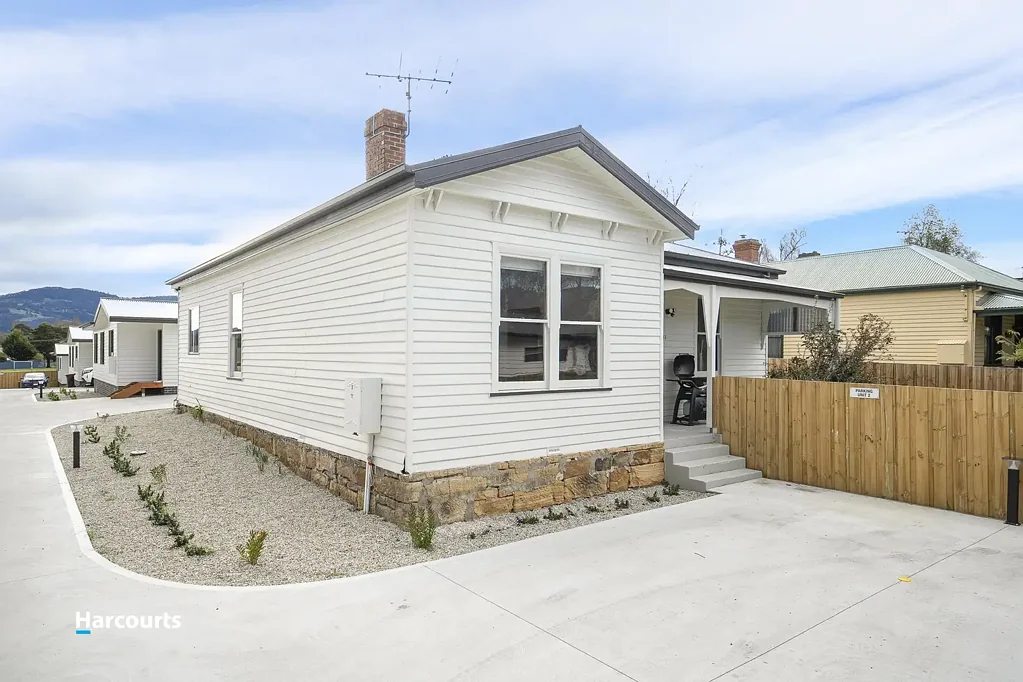2/111 Main Street, Huonville, TAS 7109