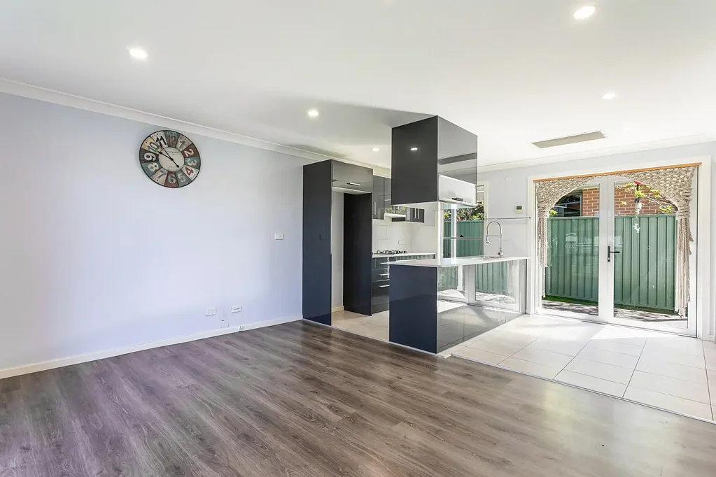 Spacious family home in close to public transport