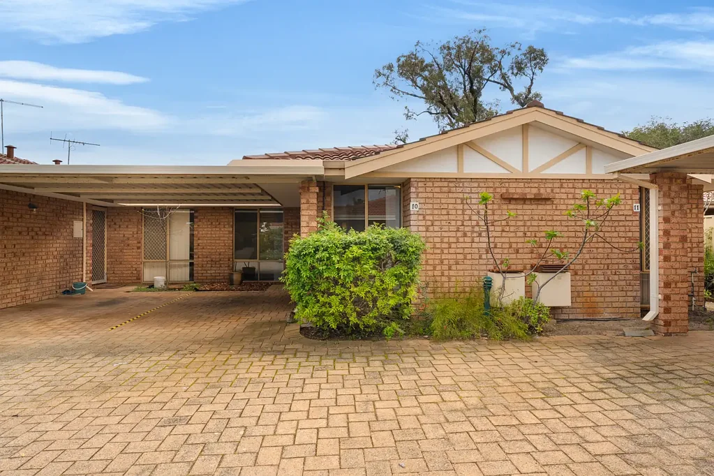Rockingham 2ਬੈੱਡਰੂਮ LOCATED IN THE HEART OF ROCKINGHAM, CLOSE TO ALL AMENITIES!