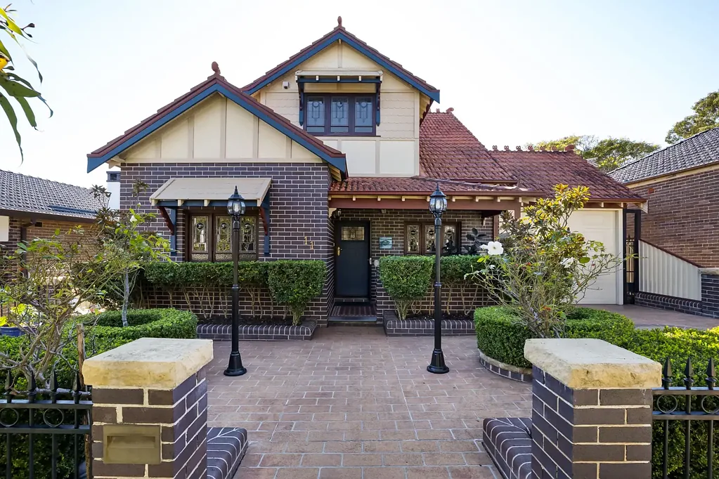 11 Fuller Avenue, Earlwood, NSW 2206