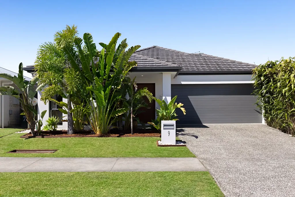 Palmview 4房  Multiple Living Areas + North-East Facing Alfresco Entertaining!