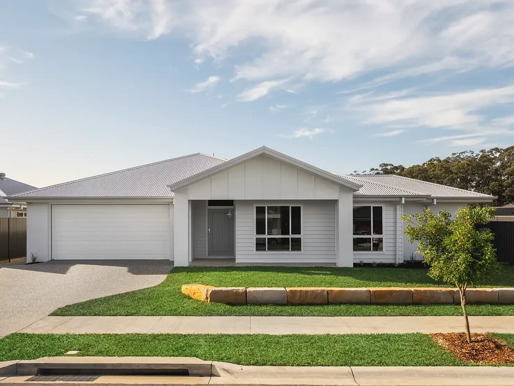 Moonee Beach 4Kwarto Move in ready in Moonee Beach....