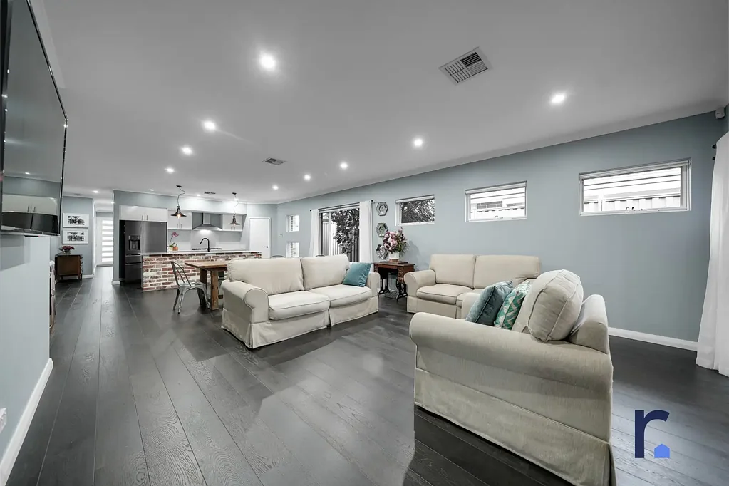 Dayton 4ห้องนอน Great Location, Huge Living, Low Maintenance
