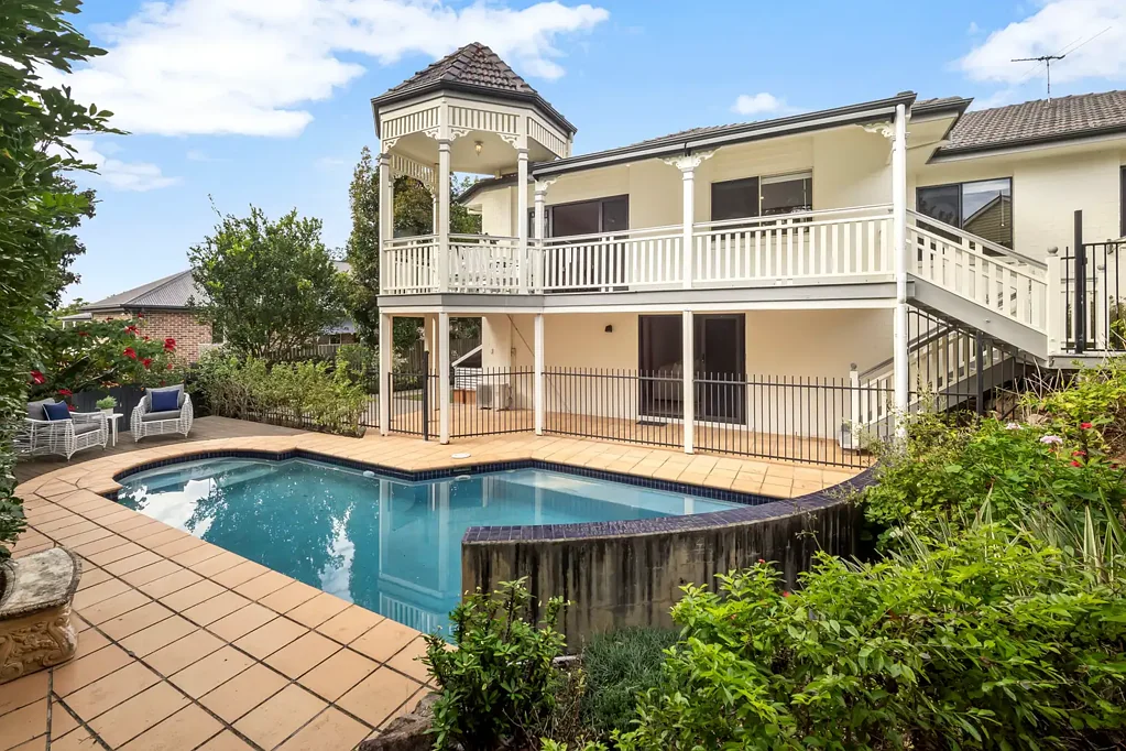 20 Mcconnell Crescent, Brookfield, QLD 4069