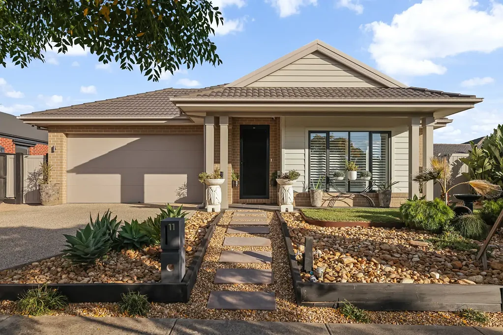 11 Silverstone Drive, Cowes, VIC 3922