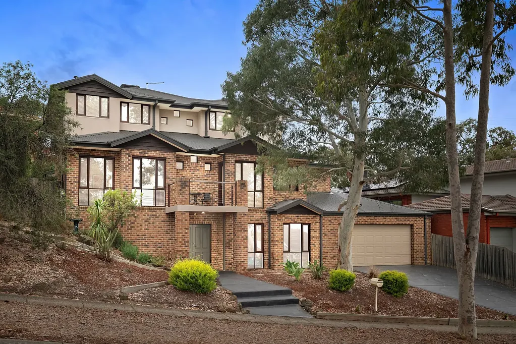 4 Diamond Views Drive, Diamond Creek, VIC 3089