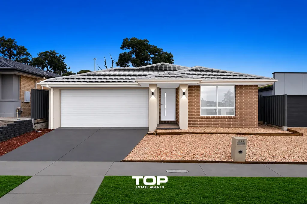 Pakenham 4Moenga Spacious Family Living with Modern Comforts