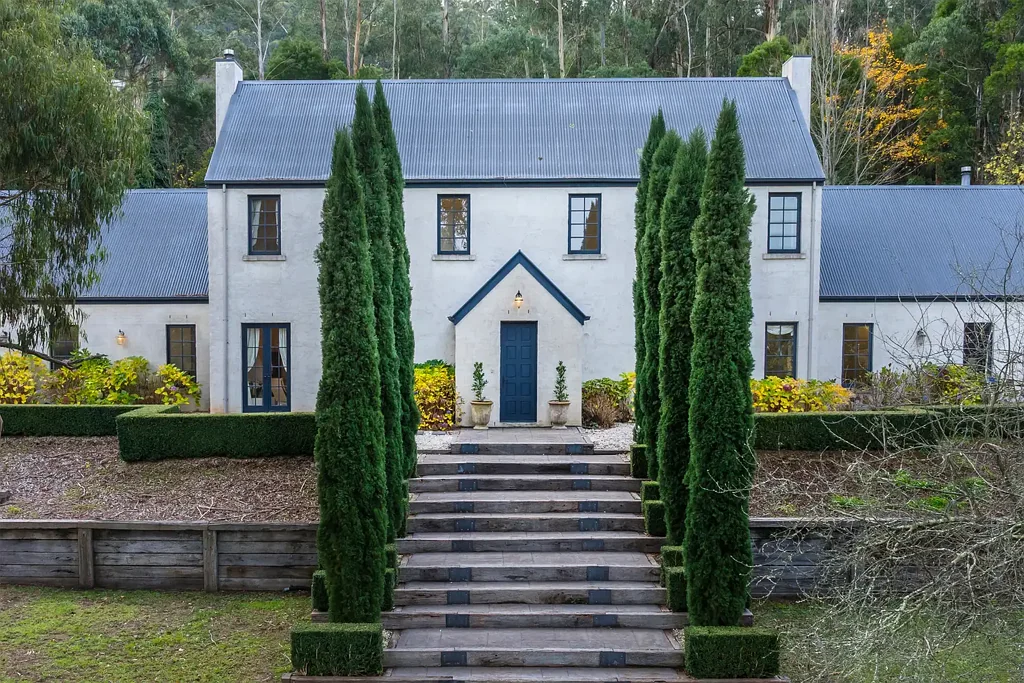 Mount Macedon 5房  To the manor born