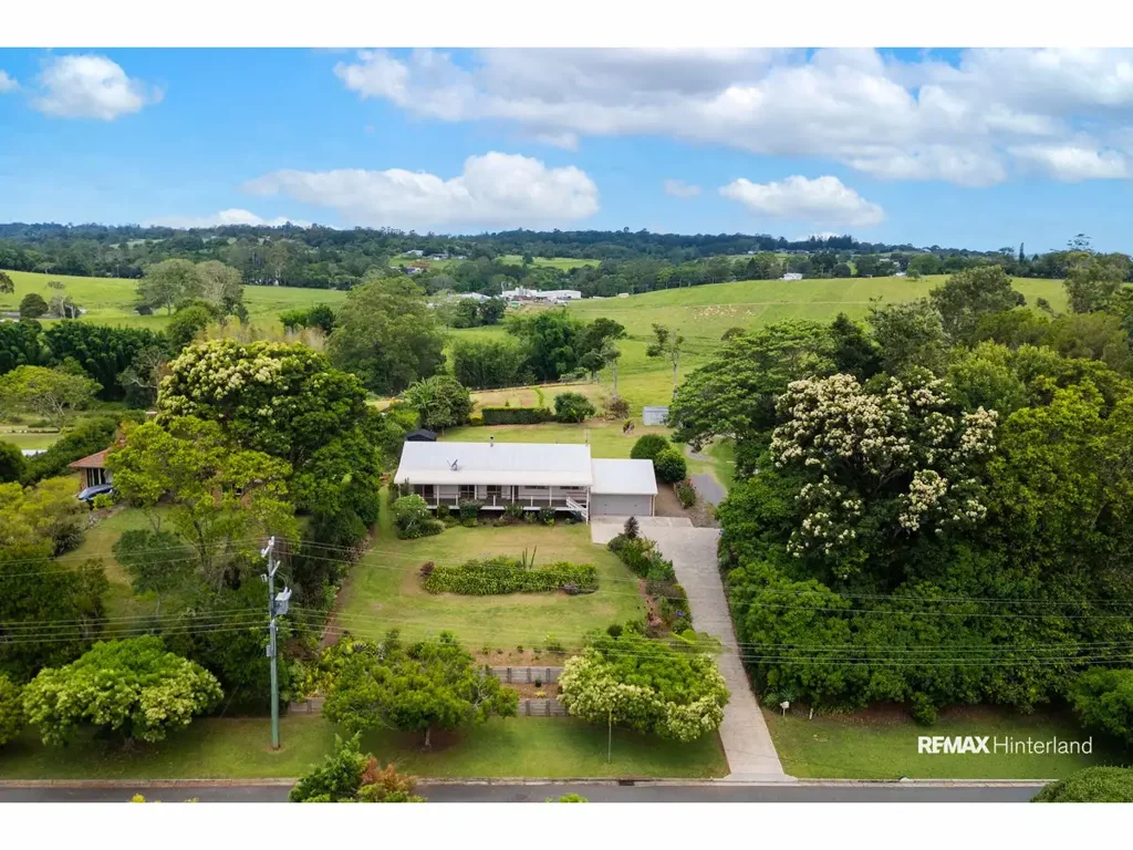 21 Walkers Drive, Maleny, QLD 4552